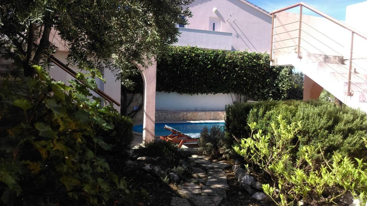 Apartmani Zulin Seget Vranjica Buitenkant foto