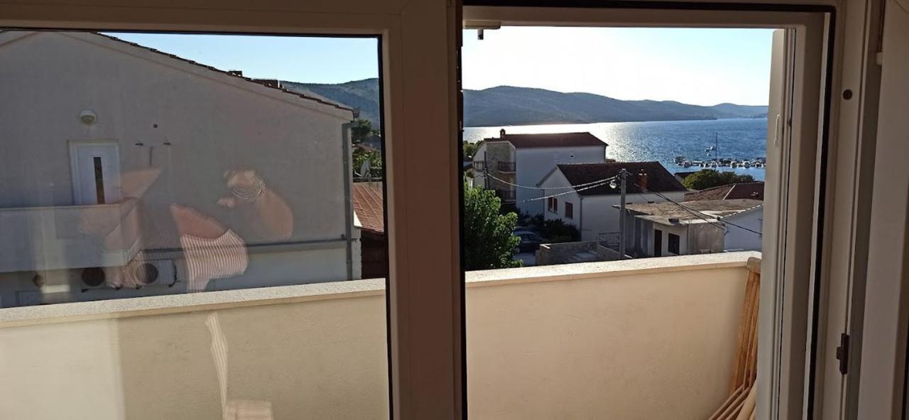 Apartmani Zulin Seget Vranjica Buitenkant foto